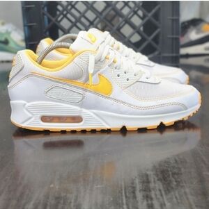 Nike Are Max 90 'White Laser Orange' Wmns 11.5/ Mens 10 Fast Shipper.